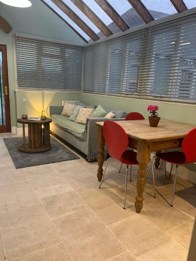 Ferienwohnung Vickers Talbenny Exterior foto
